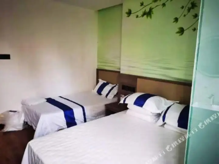 Хэншуй: Hongyun Inn