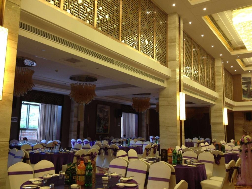 Шанграо: Cen Yang Hotel