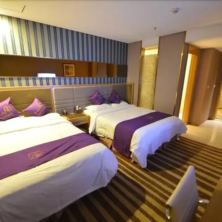 Даньдун: Boyue Hotel