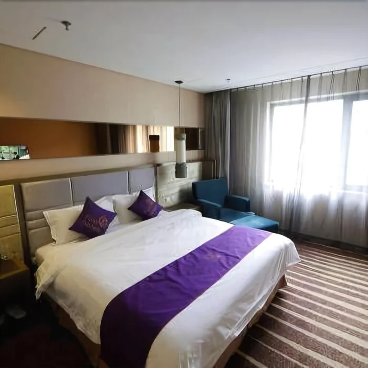 Даньдун: Boyue Hotel