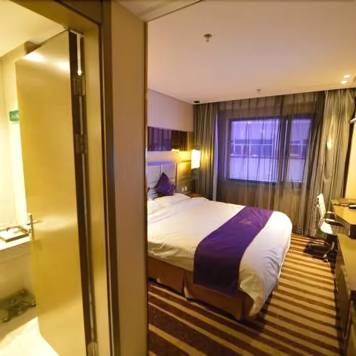 Даньдун: Boyue Hotel