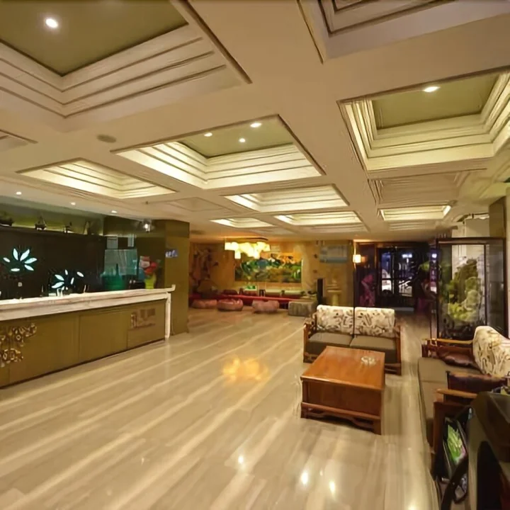 Даньдун: Boyue Hotel