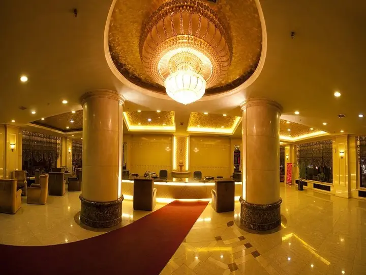 Харбин: Golden Century Hotel - Harbin