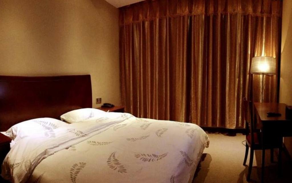 Шанграо: Tenglong Business Hotel