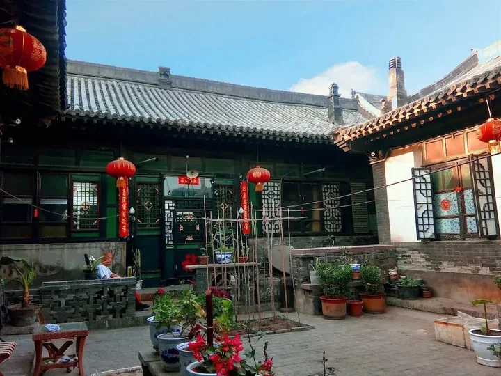 Цзиньчжун: Pingyao Xinlongkui Inn