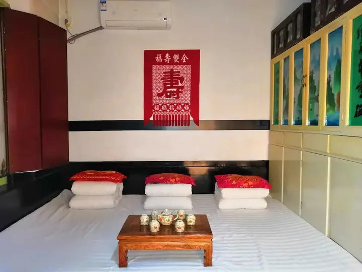 Цзиньчжун: Pingyao Xinlongkui Inn