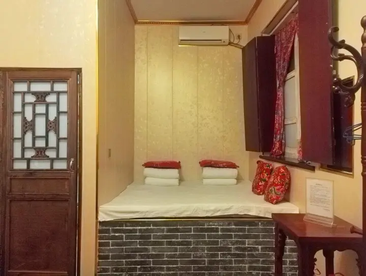 Цзиньчжун: Pingyao Xinlongkui Inn