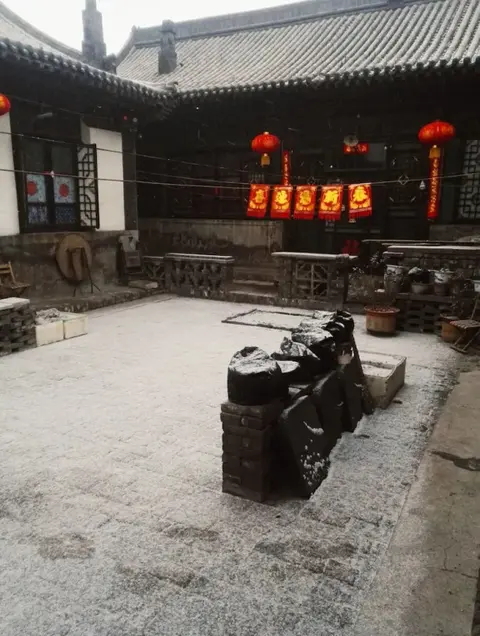 Цзиньчжун: Pingyao Xinlongkui Inn