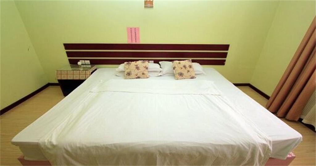 Цзинин: Qufu Yinshi Hotel