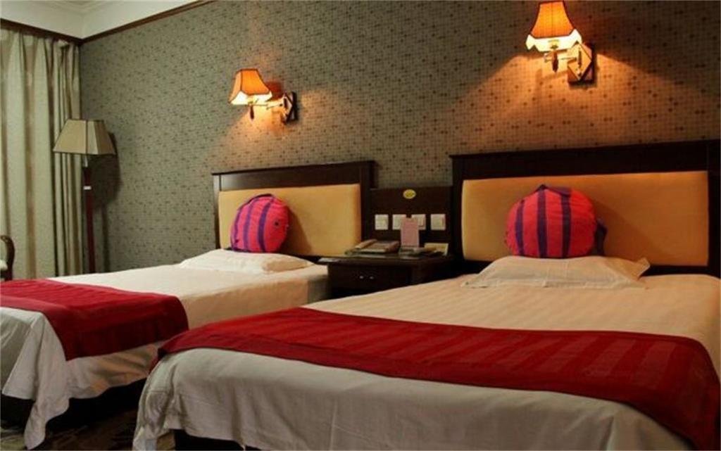 Цзинин: Qufu Yinshi Hotel