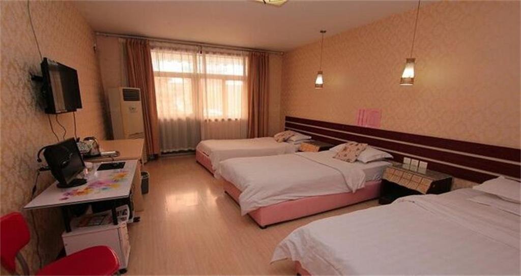 Цзинин: Qufu Yinshi Hotel