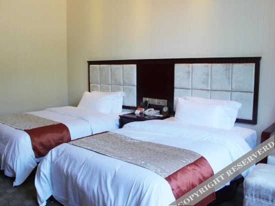 Шанграо: Wolong International Hotel