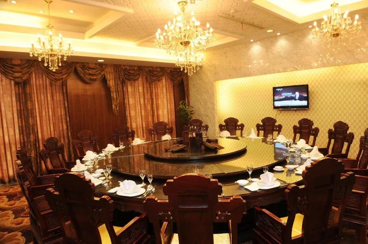 Дунъян: Haitian International Hotel
