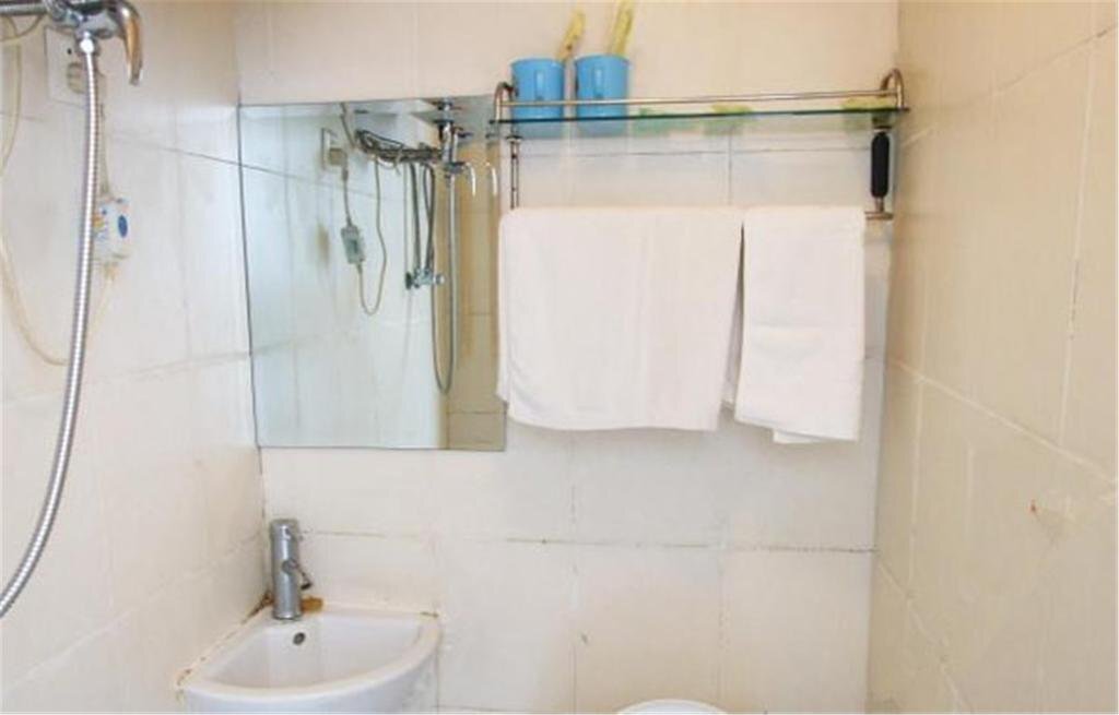 Лянфан: Hongyuan Inn