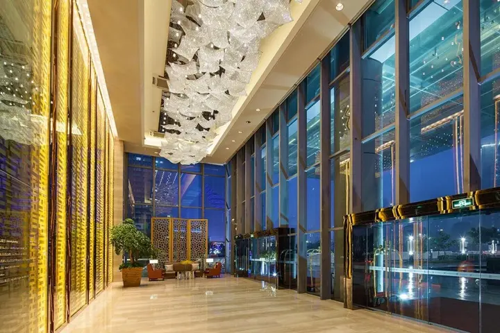 Фошань: LN Dongfang Hotel Financial Center,Foshan