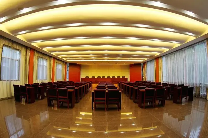 Шанграо: Yujing Hotel