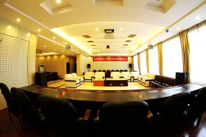 Шанграо: Yujing Hotel