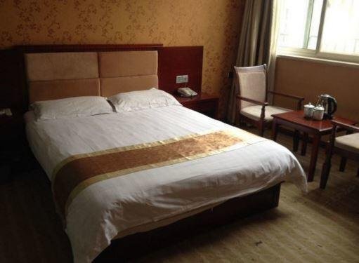Суцянь: Heng Yue Business Inn