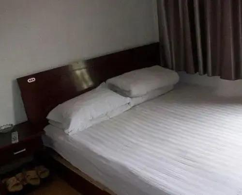 Суцянь: Suqian Sihong Commoner Humble House