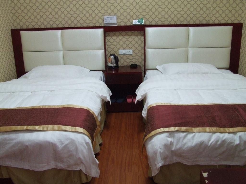 Сянфань: Huafu Business Hotel