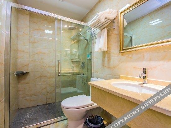 Лешан: Qianwei Blue Coast Holiday Hotel