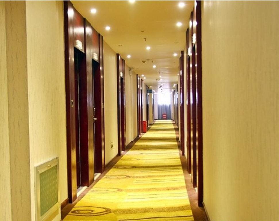 Шиянь: Wudangshan Zhenwu Grand Hotel