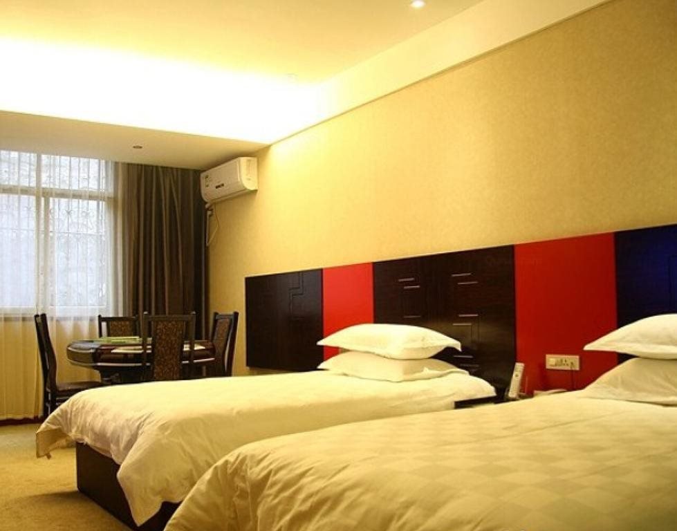 Шиянь: Wudangshan Zhenwu Grand Hotel