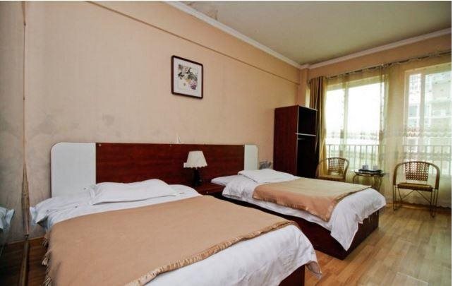Луань: Jinzhai Holiday Business Hotel