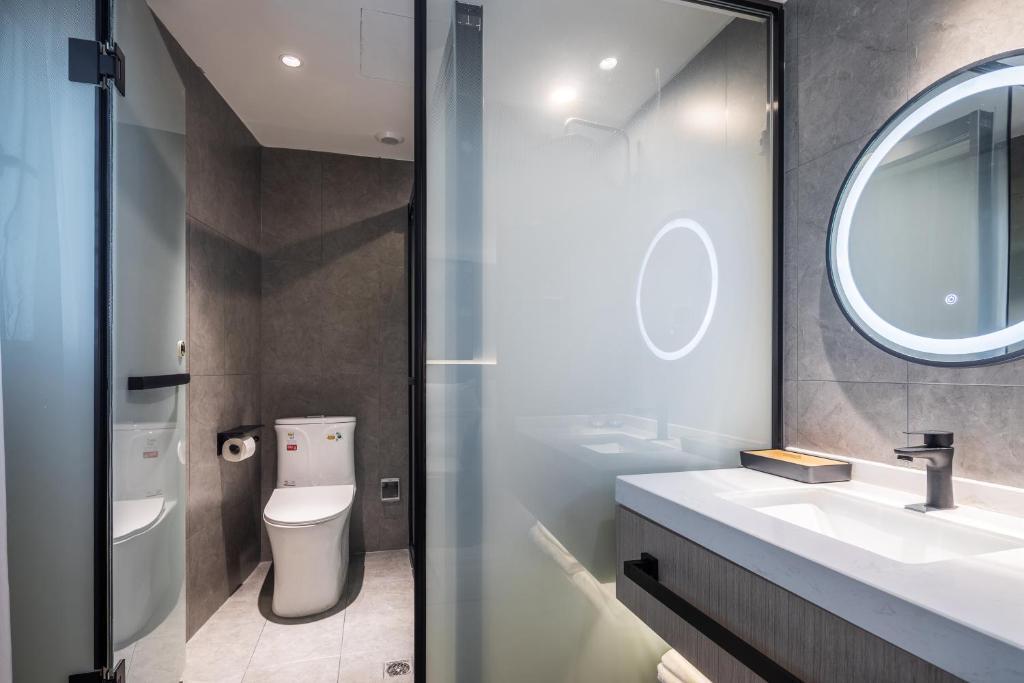 Лишуй: Xinhuating Business Hotel