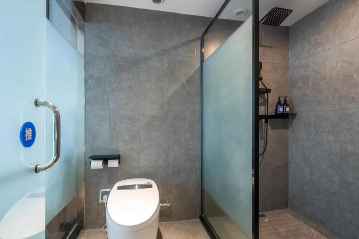 Лишуй: Xinhuating Business Hotel