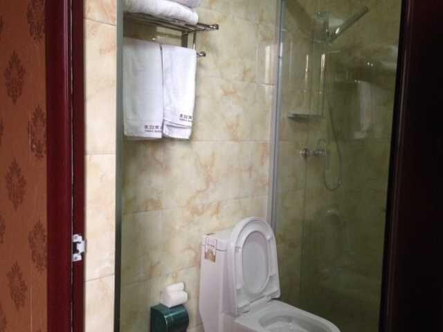 Лишуй: Chenyu Shangwu Hotel