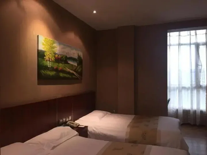 Харбин: Harbin Super 8 Hotel Long Ta
