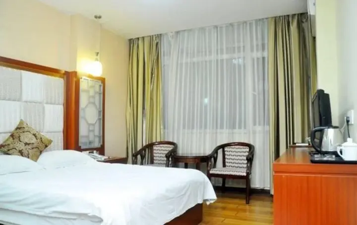 Линьи: Ruyue Express Hotel