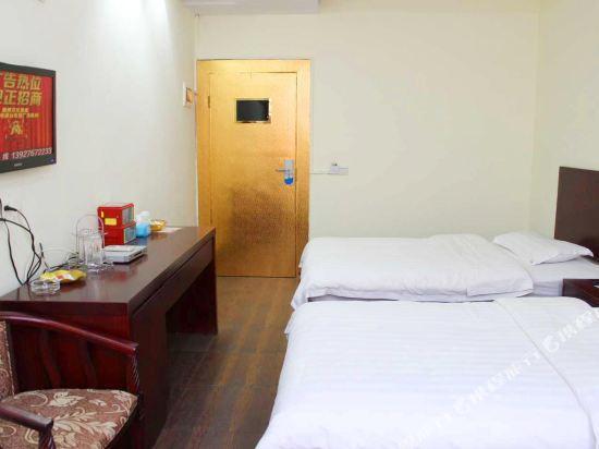 Цзиньюань: Qingyuan Hongyang Business Hotel