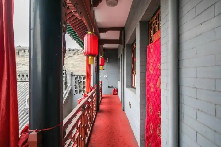 Цзиньчжун: Qininn Qiaozhai Minsu Fengqing Branch