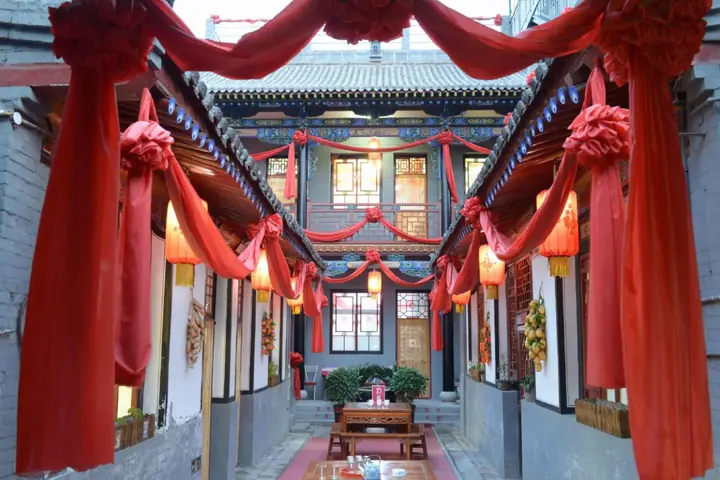 Цзиньчжун: Qininn Qiaozhai Minsu Fengqing Branch