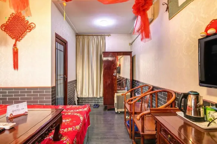 Цзиньчжун: Qininn Qiaozhai Minsu Fengqing Branch