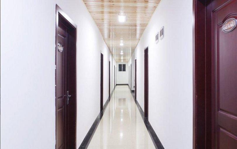 Ибинь: Shunan Bamboo Sea Qinglong Lake Holiday Hotel