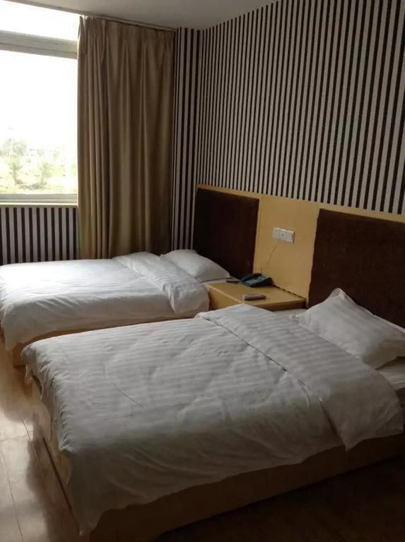 Чжэньцзян: Golden Kylin Business Hotel