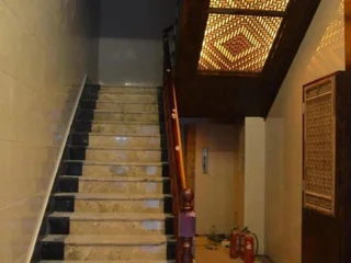Xuancheng: Xuancheng Shuimo Jingting Business Hotel