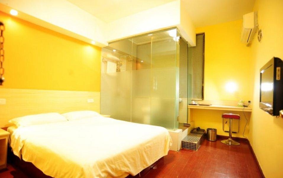 Дэян: Ruixiangda Business Hotel
