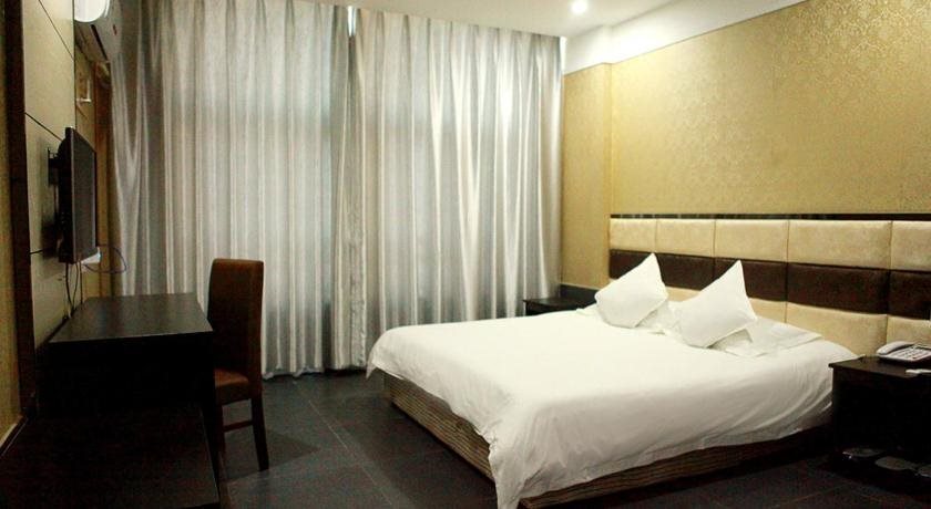 Чанчжоу: Qingmu Hotel Changzhou Founder Building