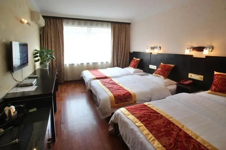Яншо: Yangshuo Moonlight Holiday Inn