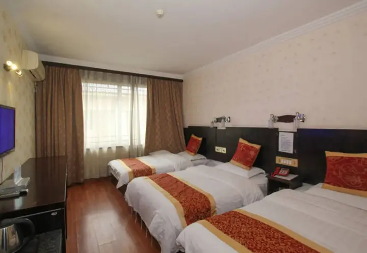 Яншо: Yangshuo Moonlight Holiday Inn