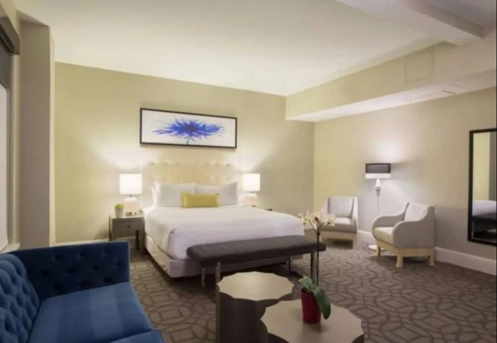 Яншо: Yangshuo Moonlight Holiday Inn