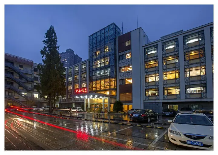 Нинбо: Ningbo Zhongshan Hotel