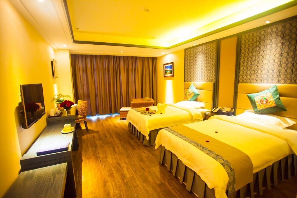 Цюйцзин: Luoping Rongting Holiday Hotel