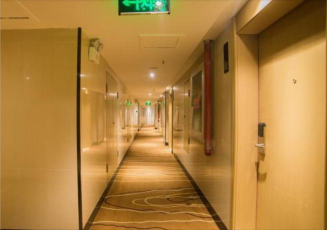 City Comfort Inn Liuzhou Wuxing Walking Street Zhonghuan Tower — фото 1