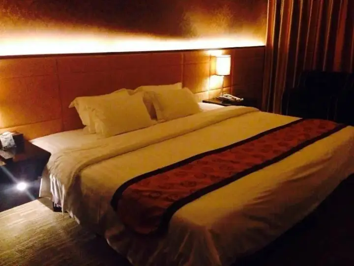 Чжуншань: Zhongshan Jinsha Business Hotel
