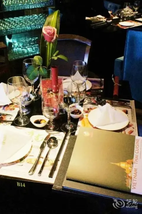 Чжуншань: Zhongshan Jinsha Business Hotel